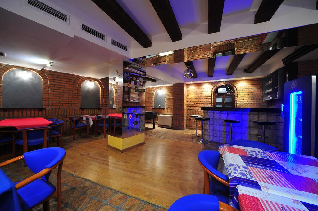 Hostel Bed N Beer Belgrad Dış mekan fotoğraf