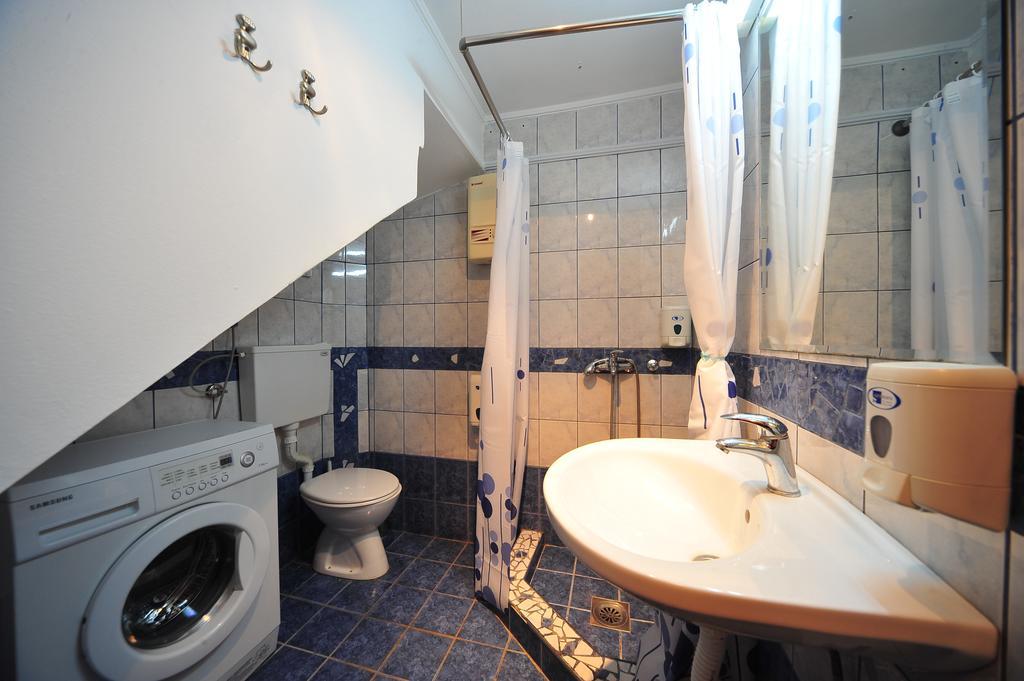 Hostel Bed N Beer Belgrad Oda fotoğraf