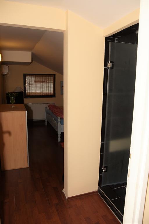 Hostel Bed N Beer Belgrad Dış mekan fotoğraf